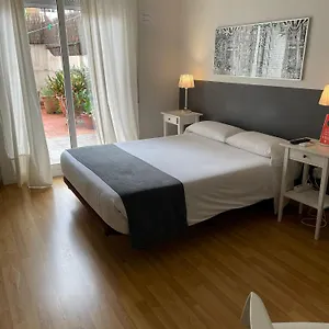 El Ninot Hostel